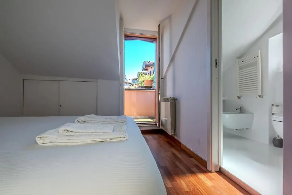 Ht Moscova Skyline Milan View Apartment